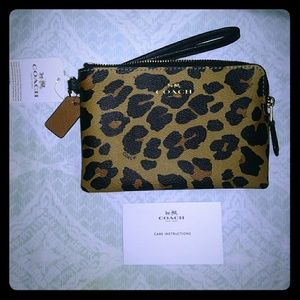 NWT Coach small wristlet leopard print